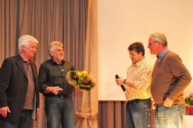 AK2010