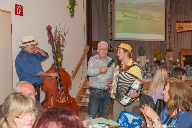 ak2013084