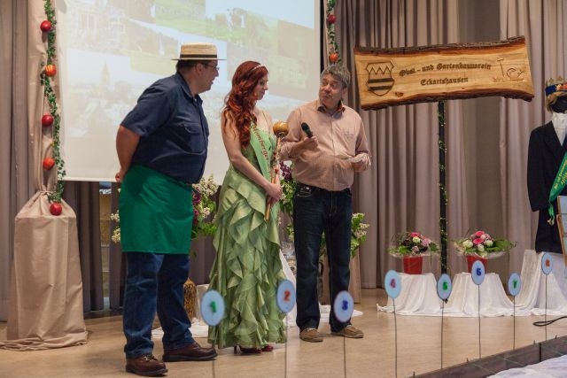 ak2014048