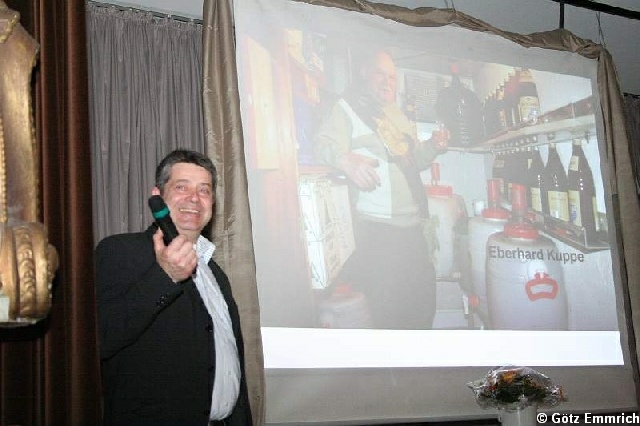 ak2008003